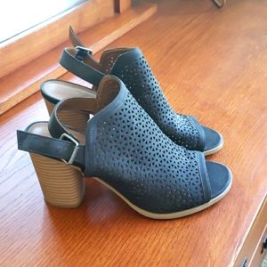 Women's booties/heels